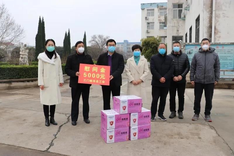 市,人大常委會,副主任,、,總工會,主席,2月, . 市人大常委會副主任、總工會主席韓迎春到公司調(diào)研慰問