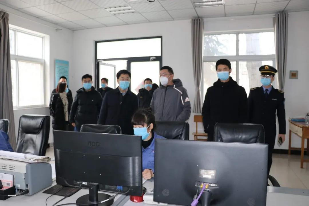 市,國資委,、,衛(wèi)健,委,領(lǐng)導(dǎo),到,公司,檢查,2月, . 市國資委、市衛(wèi)健委領(lǐng)導(dǎo)到公司檢查指導(dǎo)防疫工作
